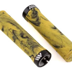 All-mountain-style All Mountain Style Berm Grips (Yellow Camo) (135mm)